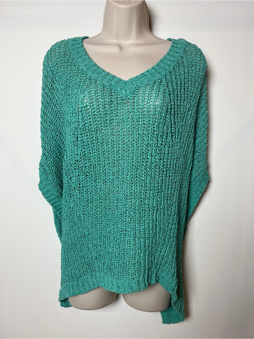 Tommy Bahama Sweater Open-Knit V-Neck Summer Vacation Beach Medium Fisherman